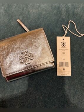 Tory Burch metalic gold Pebbled Leather compact Thea Trifold Wallet new with tag
